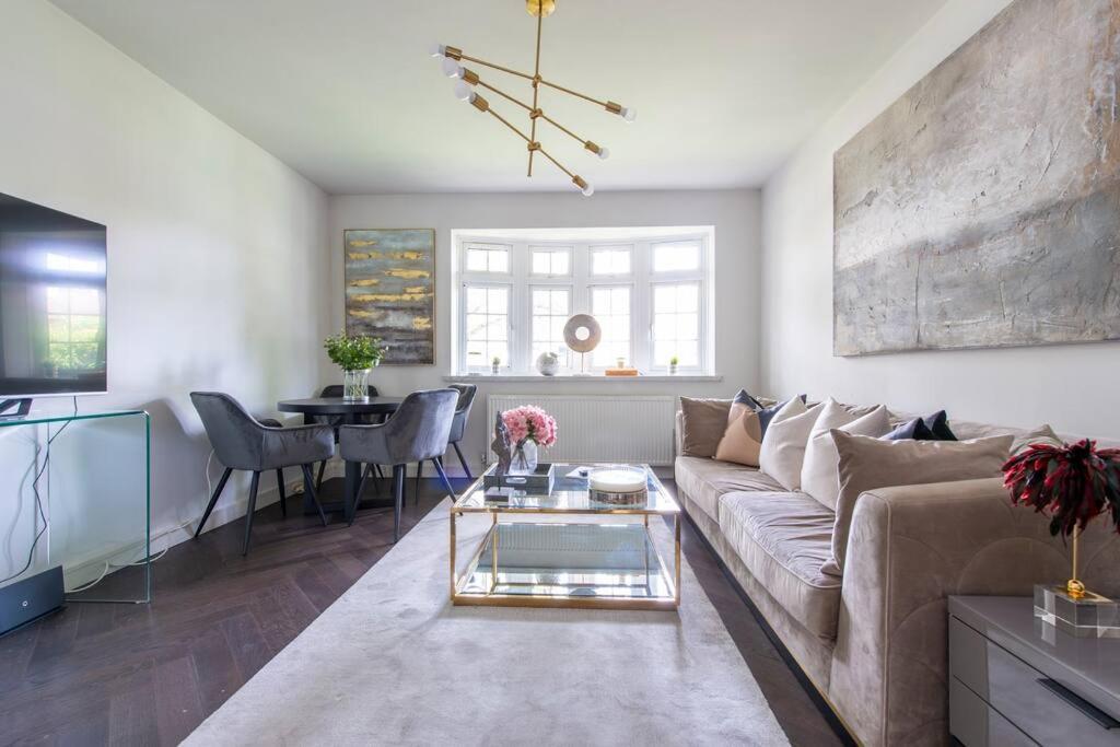 2 Bedroom Modern Urban Sanctuary 1Cc - Cherrydeal Londres Exterior foto